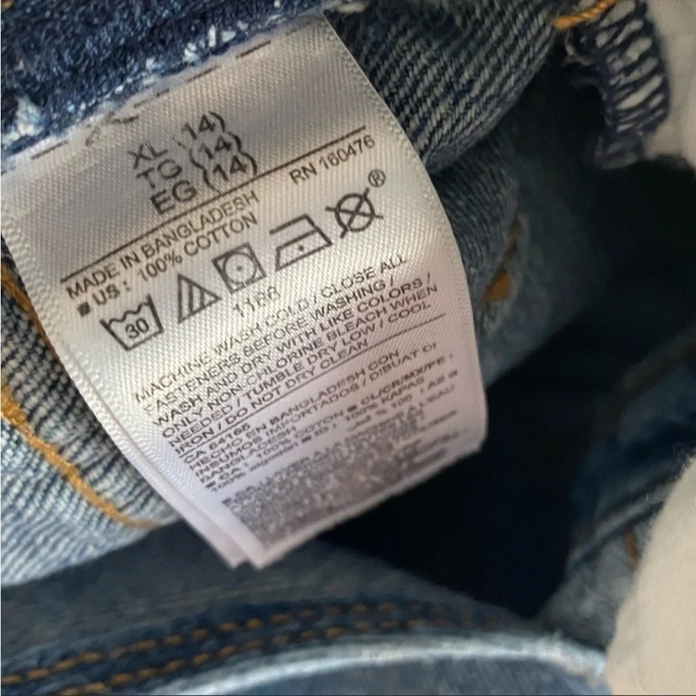 Old Navy Distressed denim shortalls. Size XL‎ Girl